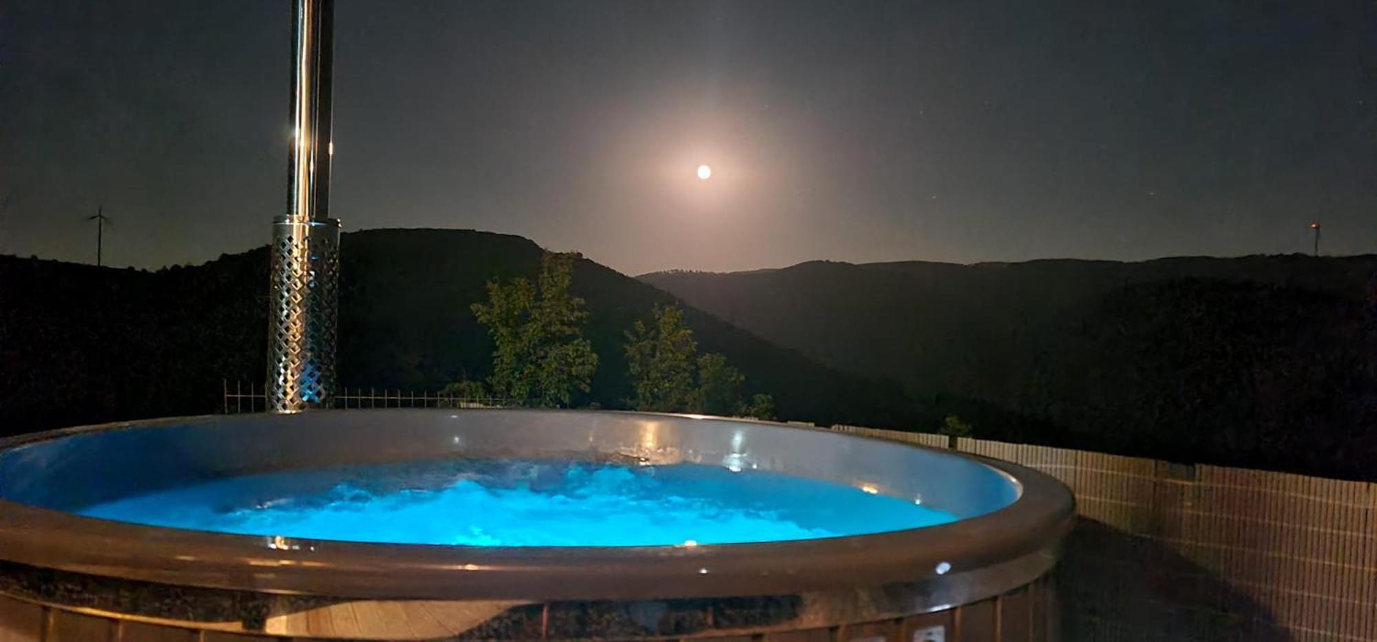 Cabana Priod Coronini Pescari Ngoại thất bức ảnh